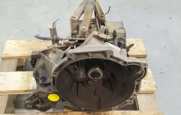 Ford Focus Manual 5 speed gearbox 3M5R7002NB