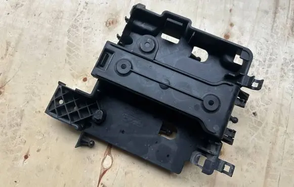 Mercedes-Benz Sprinter W907 W910 Engine mount bracket A6511400800