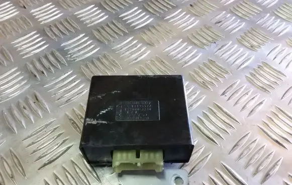 Mitsubishi Pajero Aerial antenna amplifier MR495622 1650002230