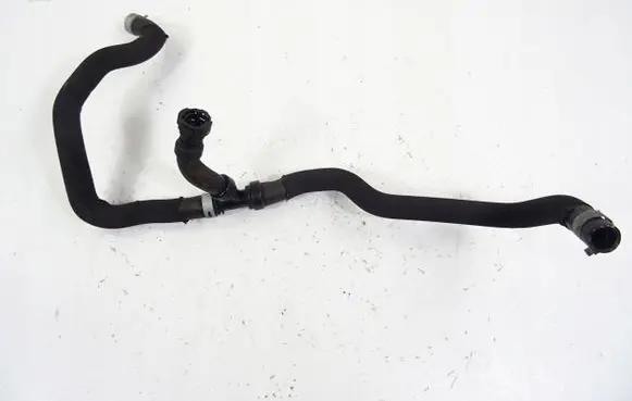 Nissan Juke I F15 Engine coolant pipe/hose