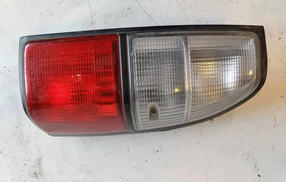 Toyota Land Cruiser (HDJ90) Rear/tail lights 60-89