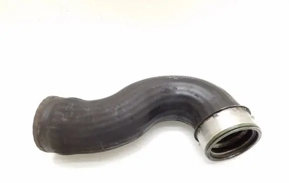 Mercedes-Benz ML W163 Intercooler hose/pipe 1635011982