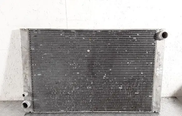 Audi A8 S8 D3 4E Coolant radiator 4E0121251