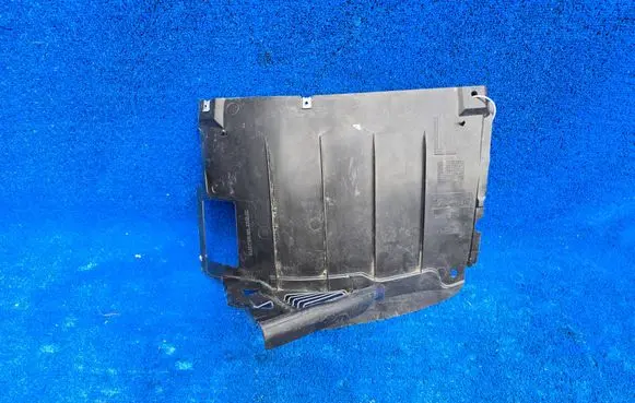 BMW 5 E39 Front wheel arch liner splash guards 7008689
