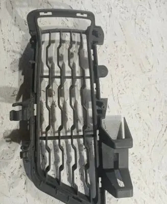 BMW 3 F30 F35 F31 Front bumper lower grill 18648510