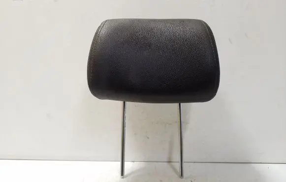 Chevrolet Captiva Front seat headrest 