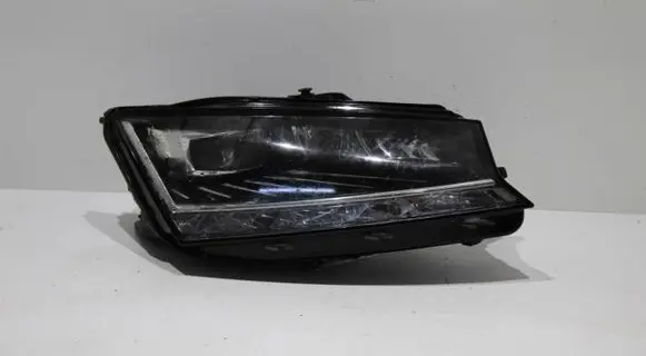 Skoda Fabia Mk3 (NJ) Headlight/headlamp LE17A6402 6V1941016F 030111523201