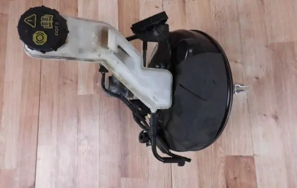 Mazda 2 Brake booster DA6C43950