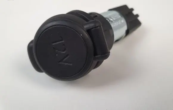Peugeot 2008 I 12 V Socket (front) 9665277677