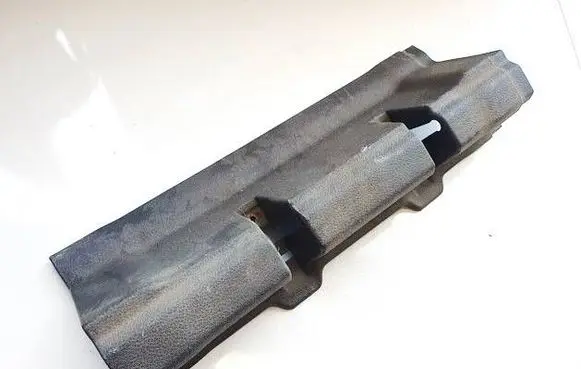 Volkswagen Touran I Other trunk/boot trim element 1T0857186B