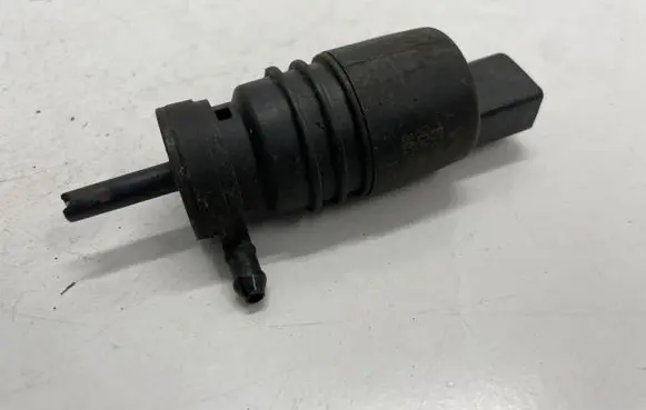 Audi A4 S4 B8 8K Windscreen/windshield washer pump 1T0955651