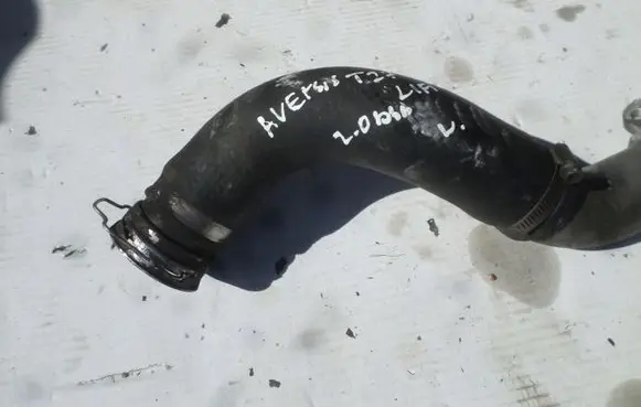 Toyota Avensis T270 Intercooler hose/pipe