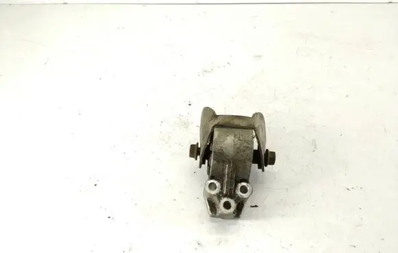 Volvo S40, V40 Engine mount bracket 3318030