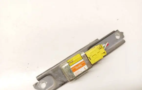 Lexus RX 300 Airbag deployment crash/impact sensor 8983048020