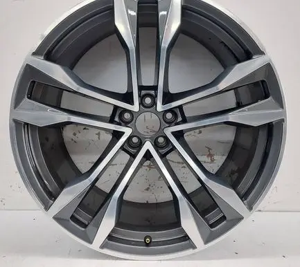 Audi Q8 R22 alloy rim 4M8601025J