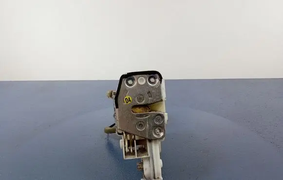 Honda FR-V Front door lock 