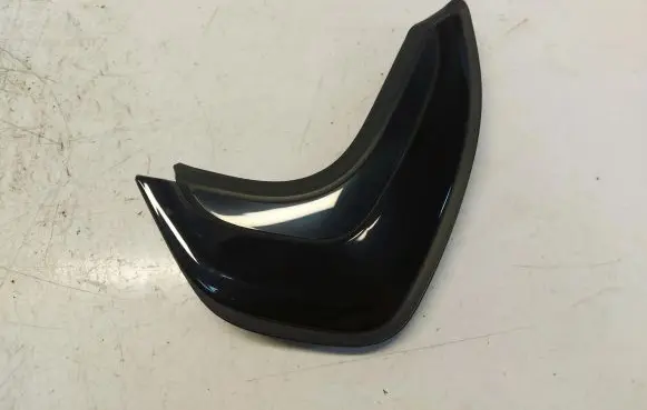 BMW 1 F40 Fender end trim 7474001