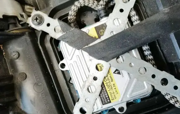 Headlight ballast module Xenon