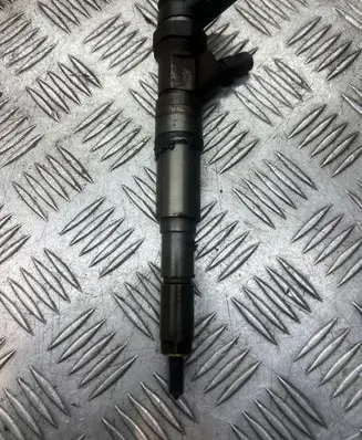 Fuel injector