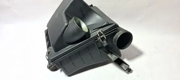 Air filter box