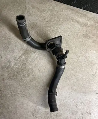 Volkswagen Phaeton Engine coolant pipe/hose 3D0122157AA