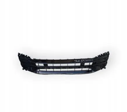 Volkswagen Tiguan Front bumper 5NA807221C