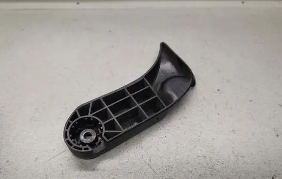 BMW 5 E39 Engine bonnet (hood) release handle 8226621