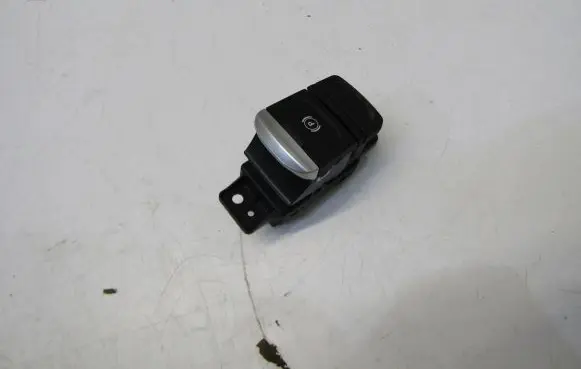 Renault Captur II Hand parking brake switch 