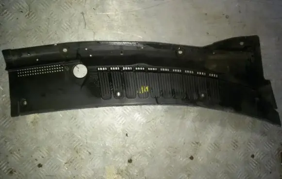 Nissan Almera Tino Wiper trim 66862bu200 m-5614