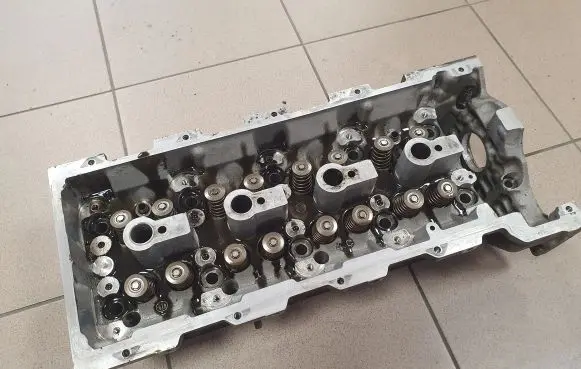 Engine head