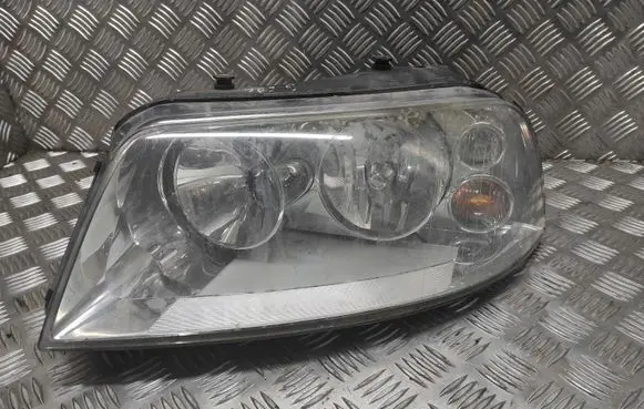 Volkswagen Sharan Headlight/headlamp 030118220100