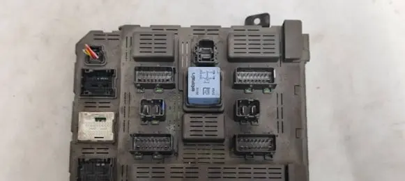 Peugeot 607 Comfort/convenience module 9650108880