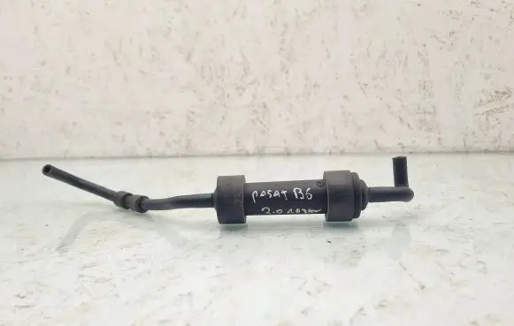 Volkswagen PASSAT B6 Vacuum air tank 03G129808C