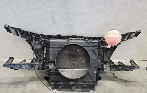 Mercedes-Benz Sprinter W906 Radiator set A9085000202 A9065050855