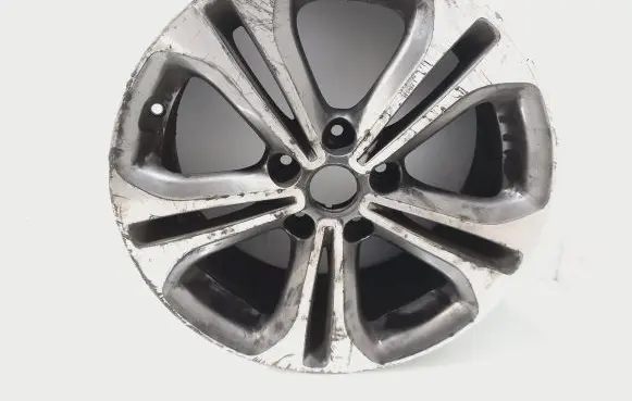 R17 alloy rim