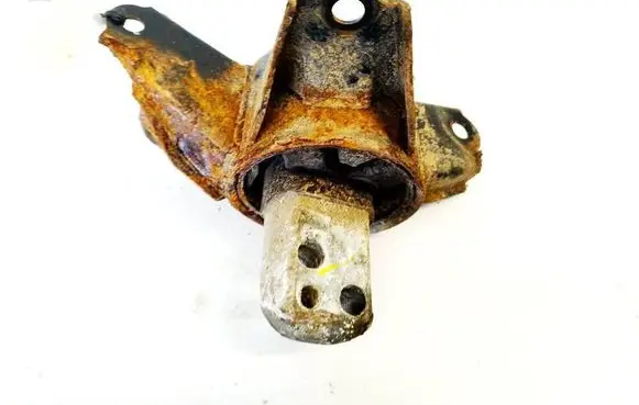 Hyundai i30 Engine mount bracket 