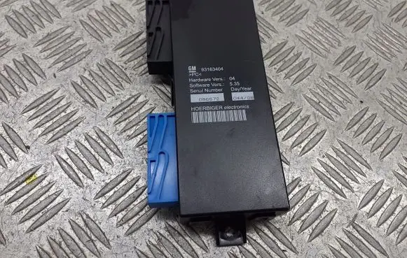 Opel Tigra B Sunroof control unit/module 93163404