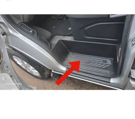 Front sill trim cover