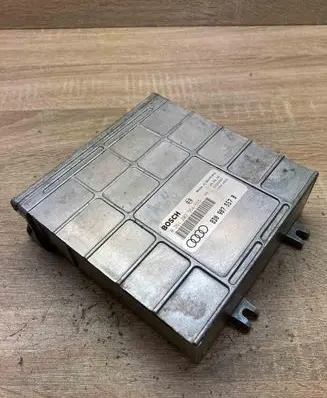 Audi A4 S4 B5 8D Engine control unit/module ECU 8D0907557B 0261203554 555