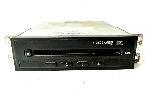 Mitsubishi Pajero CD/DVD changer MZ312395
