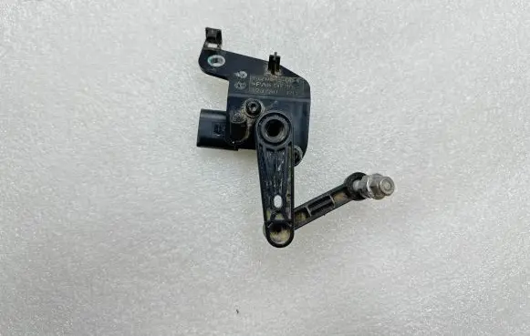 Tesla Model X Air suspension front height level sensor 142094500C 142094600C 129730