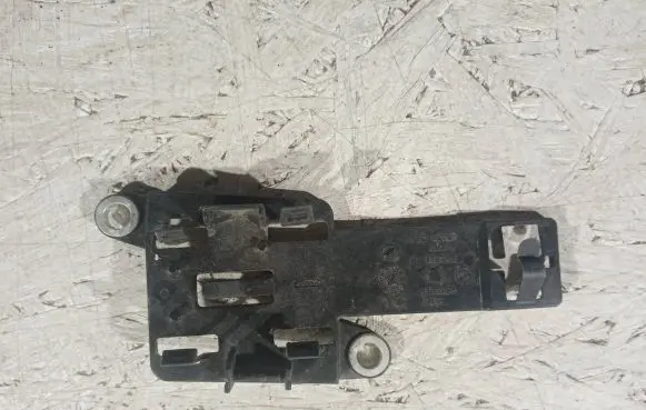 BMW 5 G30 G31 Other engine bay part 8591639