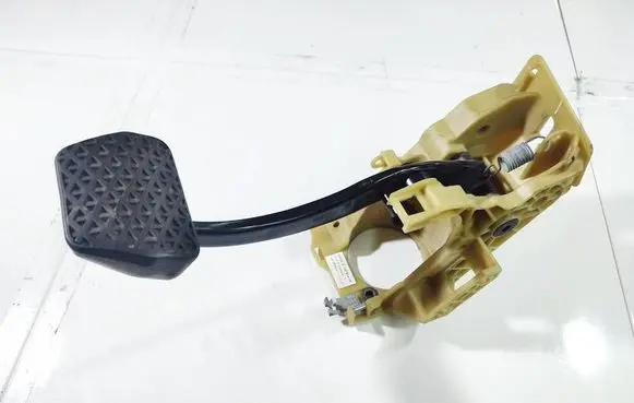 BMW 6 E63 E64 Brake pedal 676083405 400530
