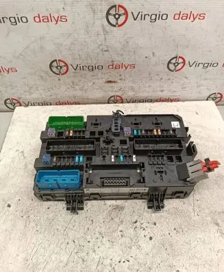 Opel Zafira B Fuse module 13268287 5DK00866925