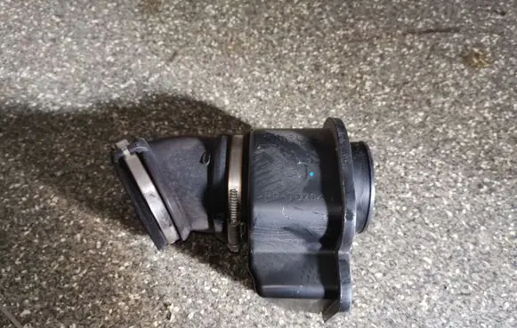 Opel Mokka Air intake hose/pipe
