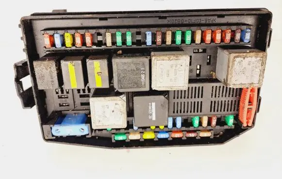 Jaguar X-Type Fuse module 4X4314A073DD 518842208