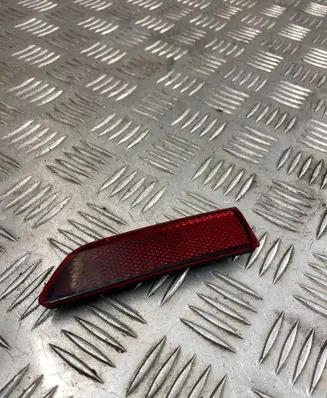 Rear bumper corner part panel trim