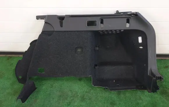 Trunk/boot side trim panel