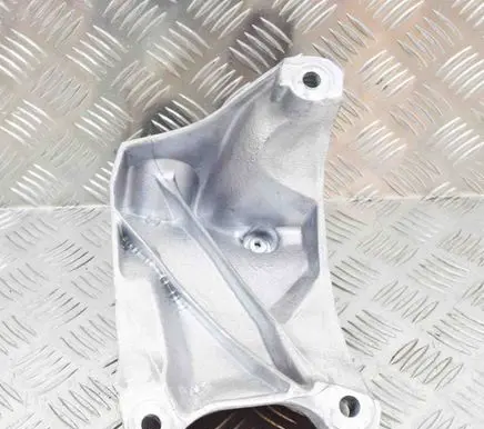 Porsche Cayenne (9Y0 9Y3) Engine mounting bracket 7L91993030