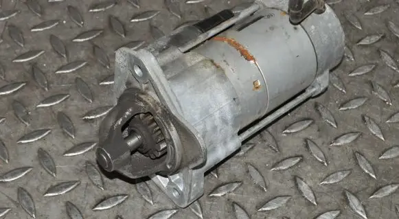 Opel Insignia A Starter motor 55579119